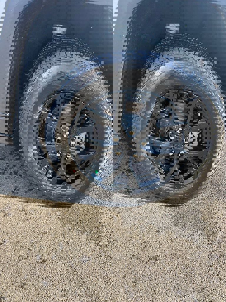 Used 2025 Jeep Grand Cherokee Altitude image 24