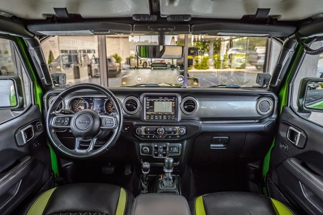 Used 2019 Jeep Wrangler Unlimited Sahara AWD/4WD image 3