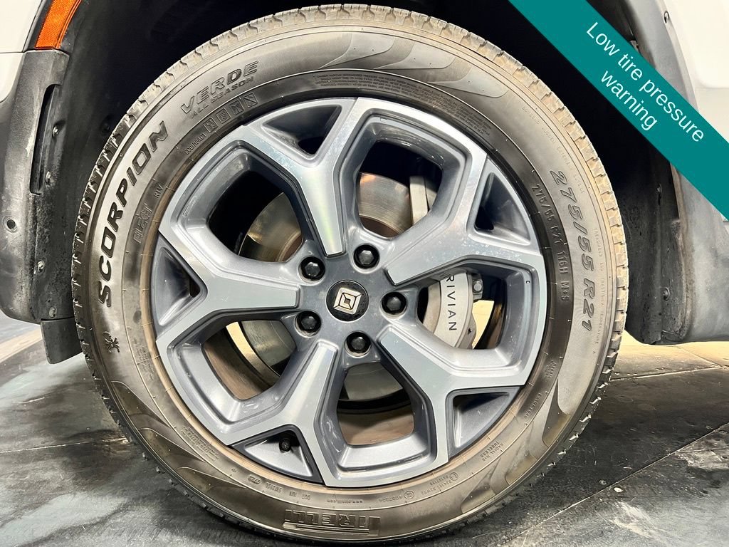 Used 2024 Rivian R1T Adventure Dual AWD/4WD image 12