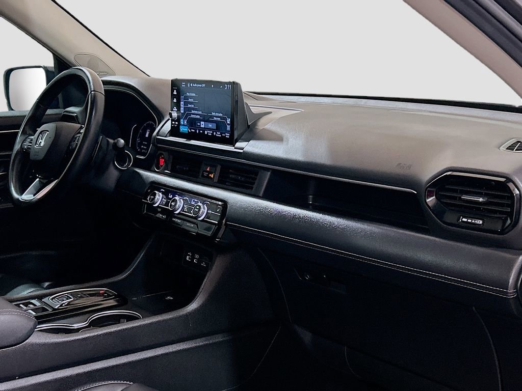 Used 2025 Honda Pilot Touring image 30
