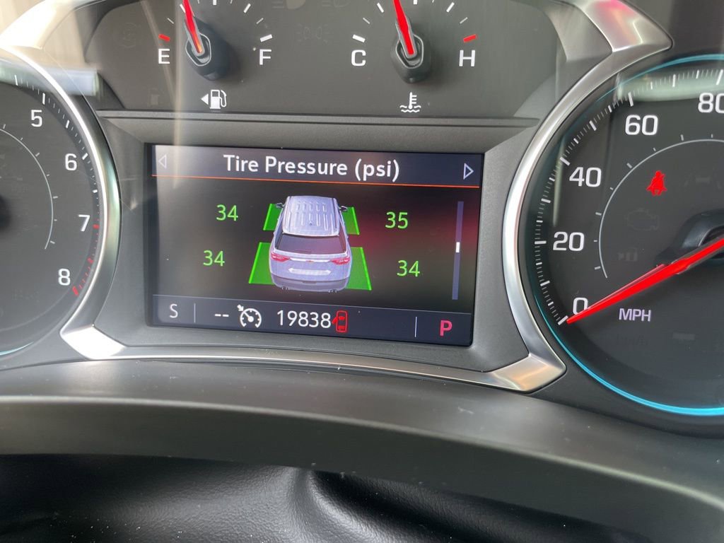 Used 2022 Chevrolet Traverse LT image 13