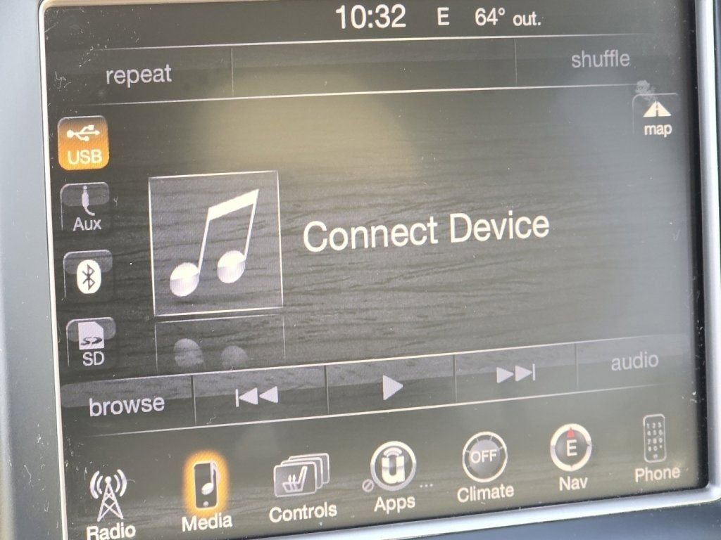 Used 2014 Jeep Grand Cherokee Limited AWD/4WD image 6