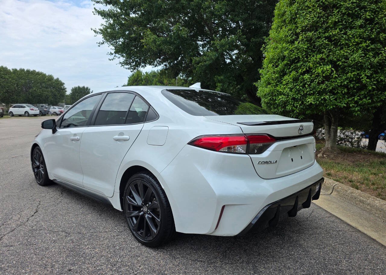 Used 2023 Toyota Corolla XSE FWD image 3