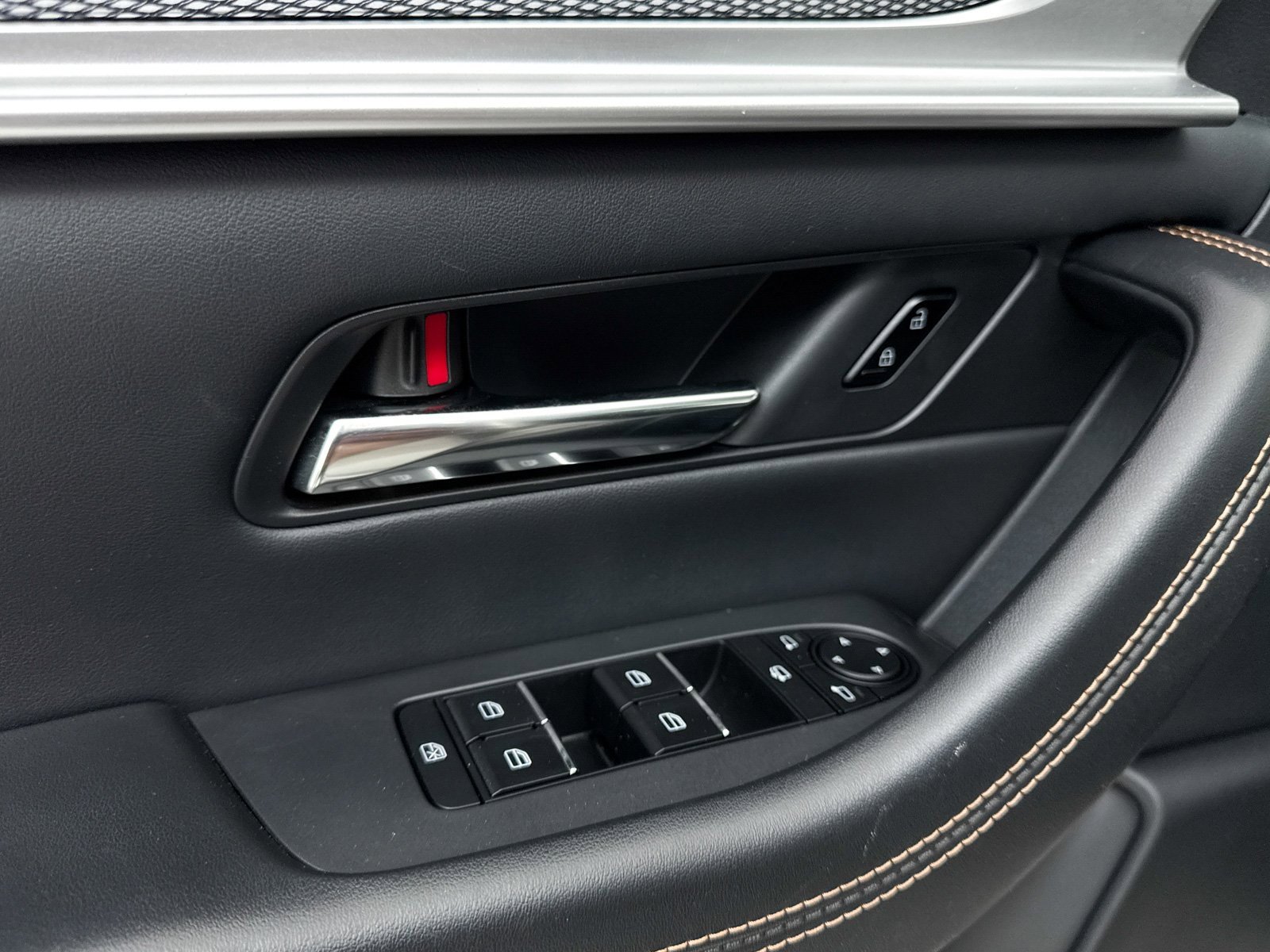 Used 2025 MAZDA CX-90 3.3 Turbo w/ Premium Plus Pkg image 36