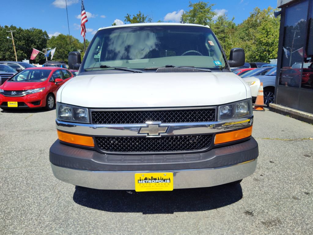 Used 2016 Chevrolet Express 2500 LT w/ LT Preferred Equipment Group image 4