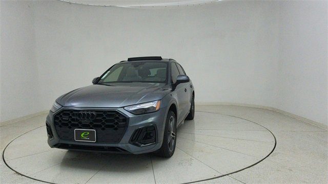 Used 2024 Audi Q5 e Prestige w/ Prestige Package image 71