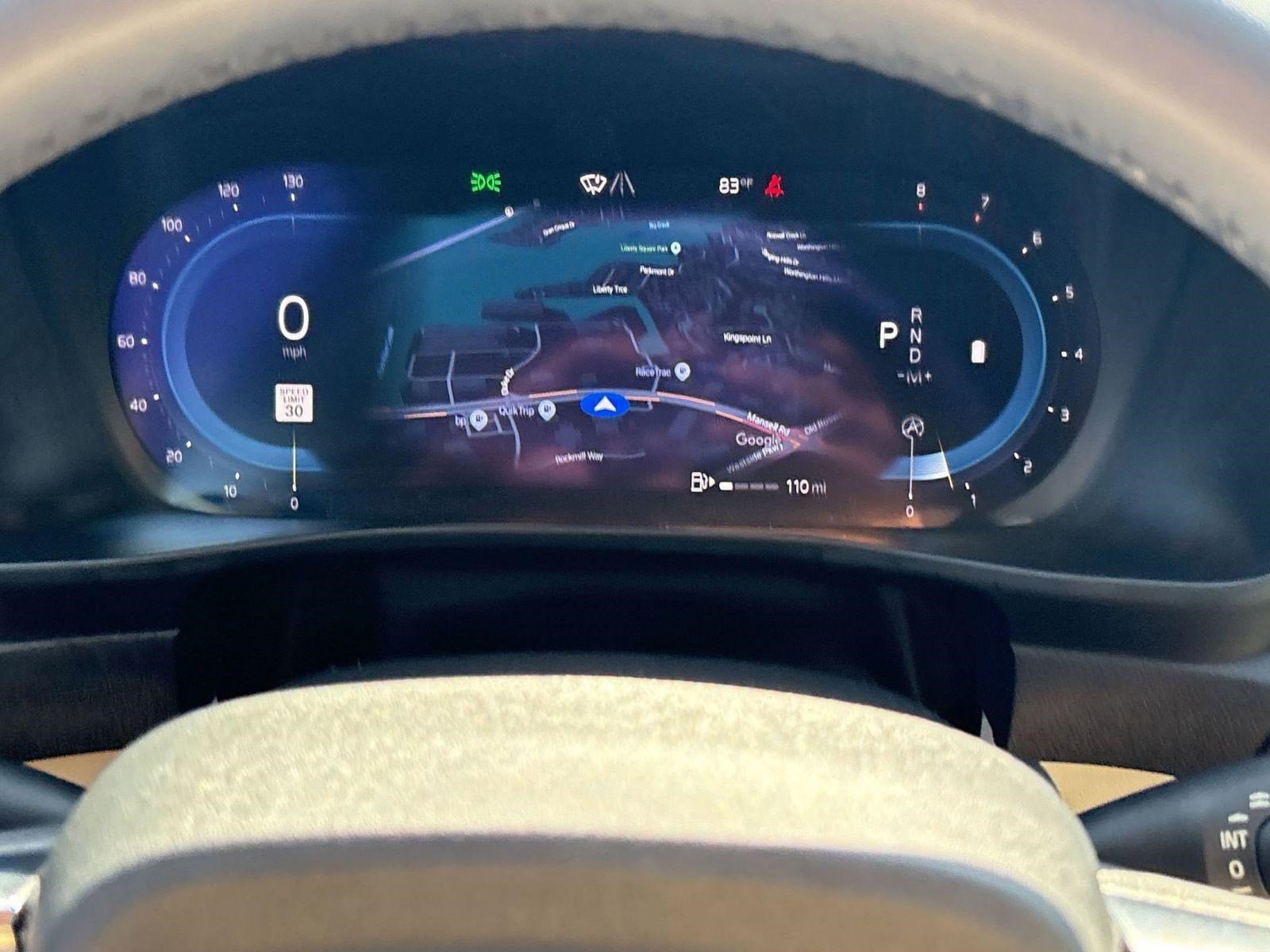 Certified 2024 Volvo XC40 B5 Plus w/ Protection Package Premier image 18