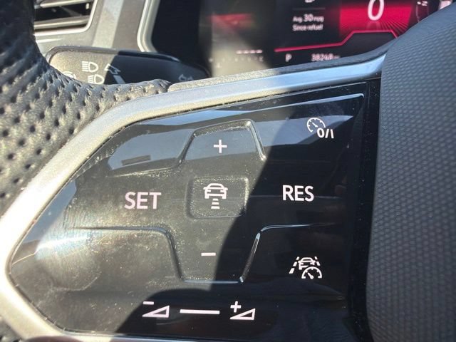Used 2023 Volkswagen Tiguan SE R-Line AWD/4WD image 21