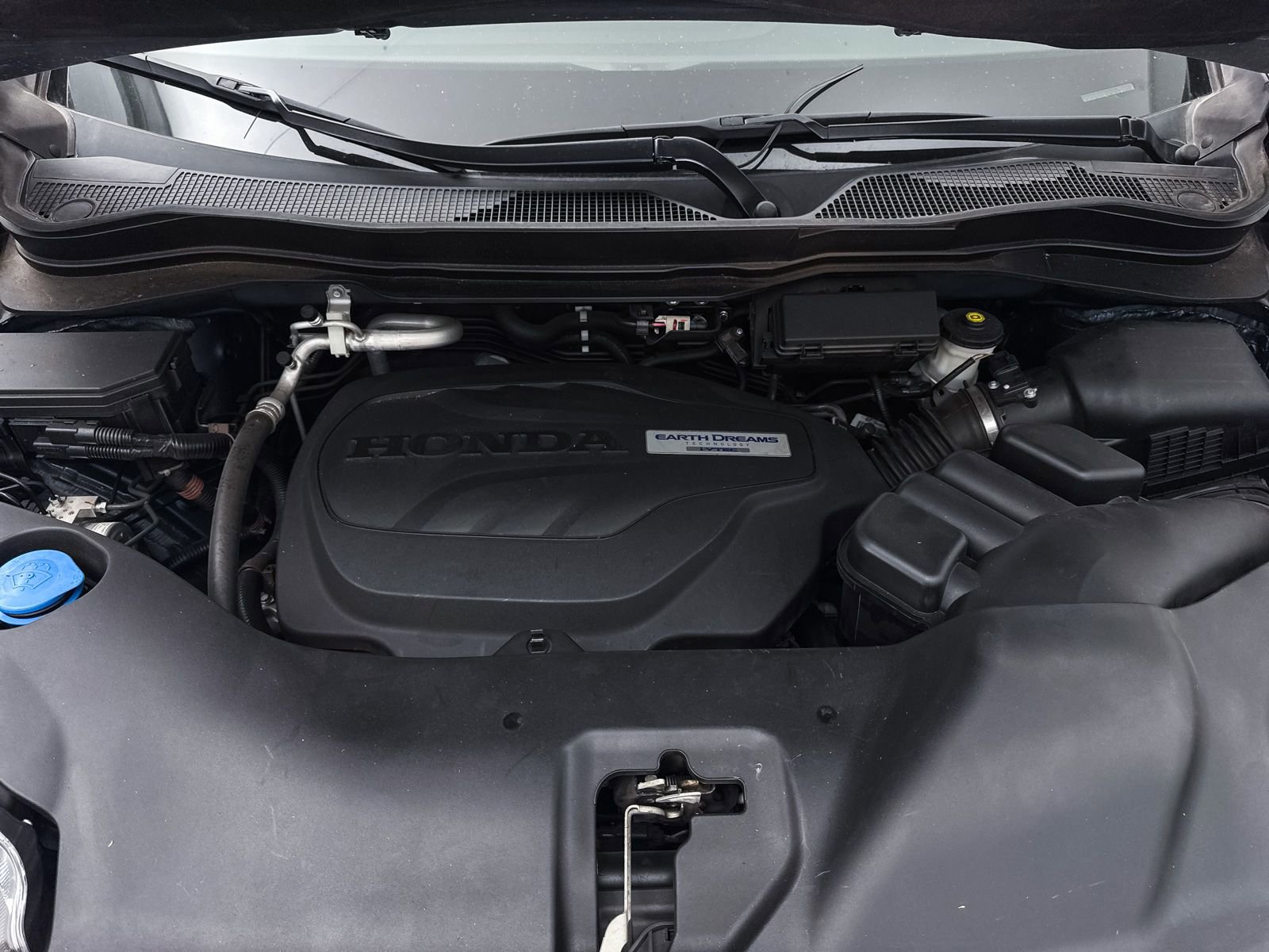 Used 2017 Honda Pilot Elite image 12