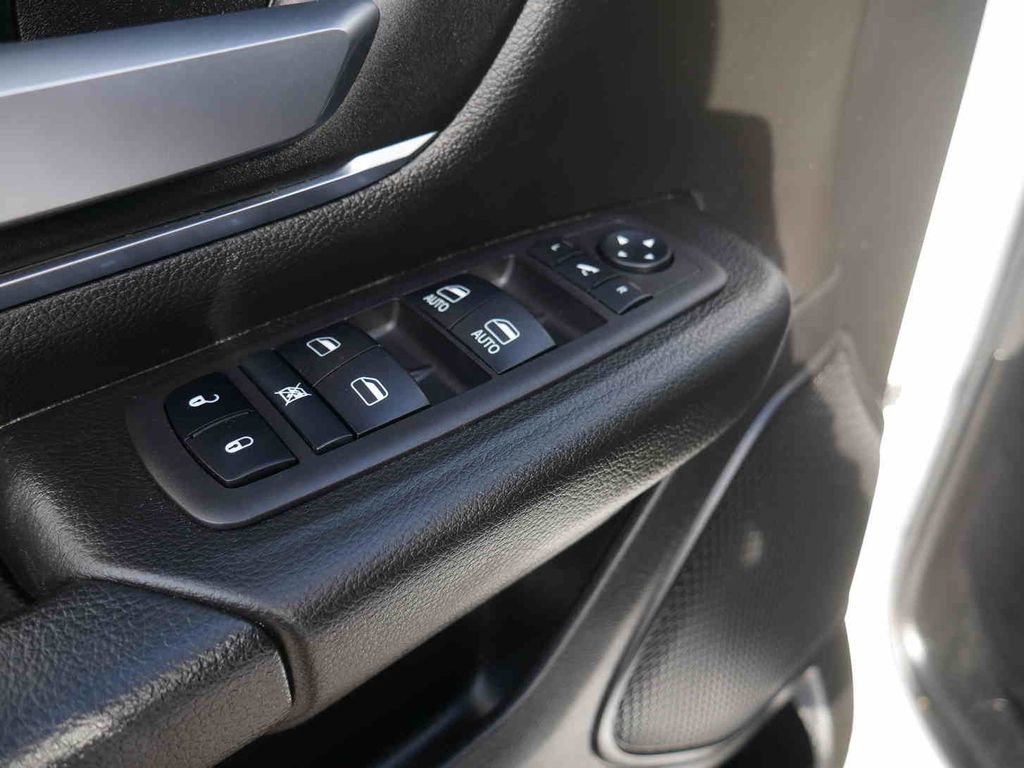 Used 2024 RAM 1500 Big Horn image 29