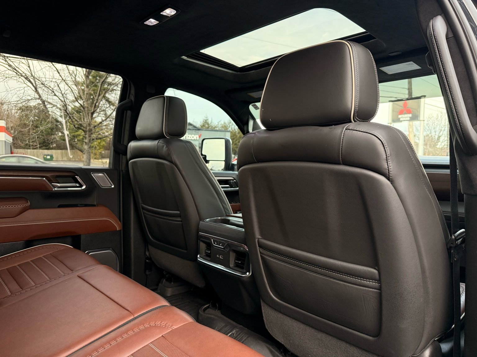 Used 2024 GMC Sierra 2500 Denali Ultimate image 36