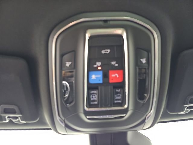 New 2025 Jeep Grand Cherokee L Laredo w/ Luxury Tech Group I image 28