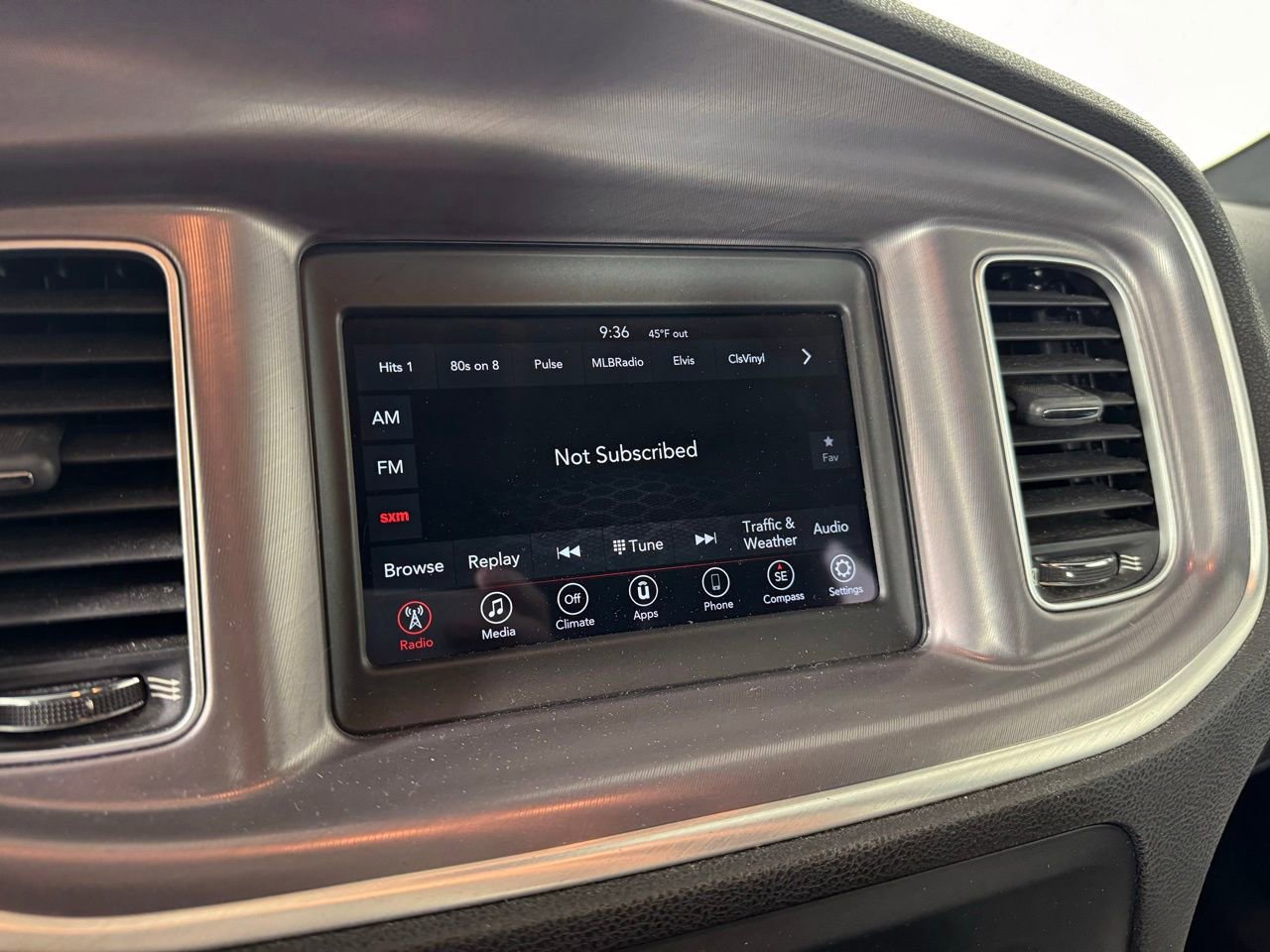 Used 2022 Dodge Charger SXT image 12