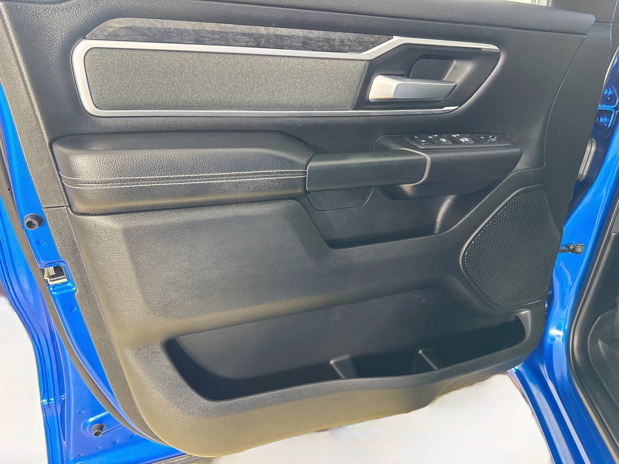 Certified 2022 RAM 1500 Big Horn AWD/4WD image 11