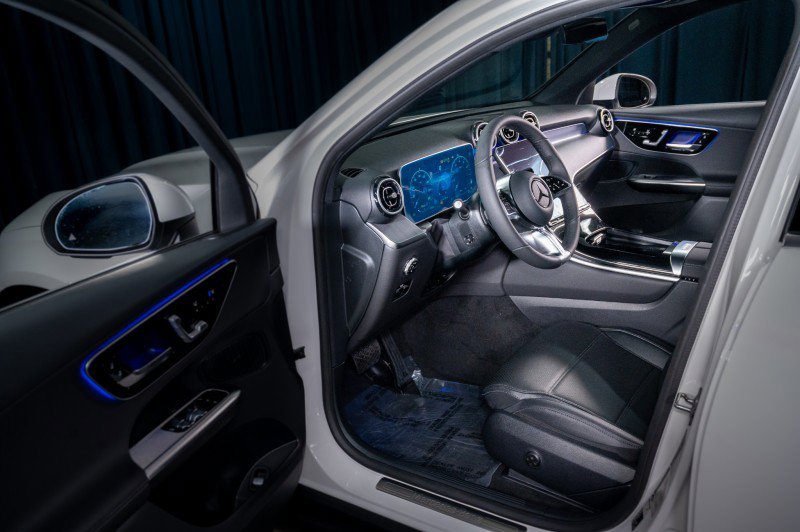 New 2026 Mercedes-Benz GLC 300 image 10