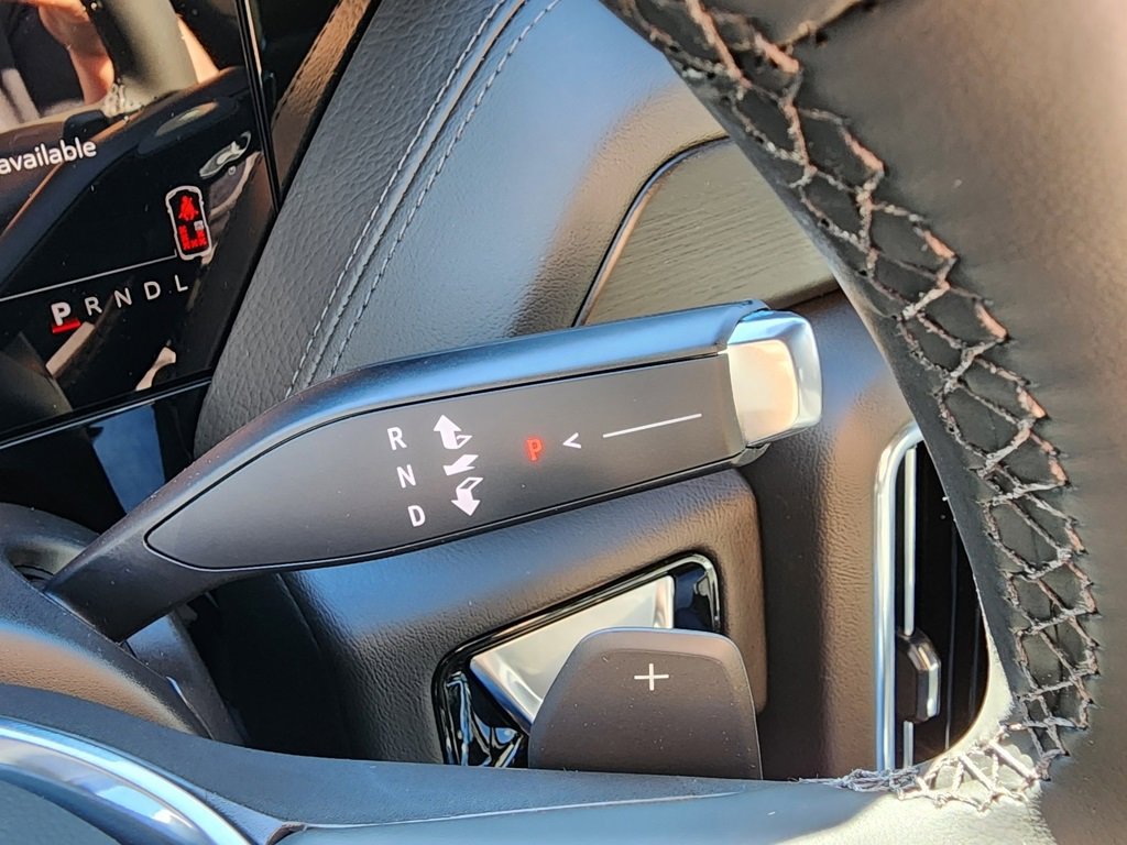 New 2026 GMC Yukon XL Denali w/ Sun & Power Step Package image 24