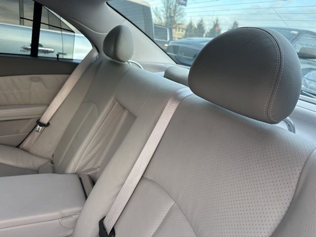 Used 2005 Mercedes-Benz E 500 4MATIC Sedan image 11
