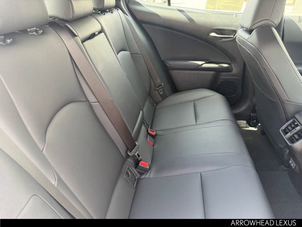 Certified 2026 Lexus UX 300h FWD w/ Accessory Package (Z1) image 32
