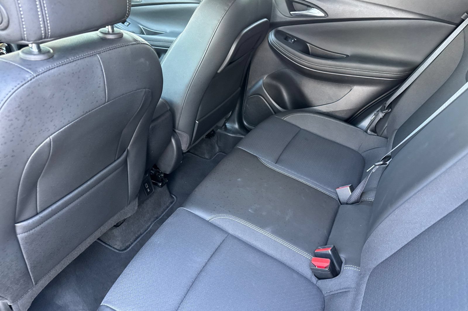 Certified 2023 Buick Encore GX Preferred w/ Cold Weather Comfort Package FWD image 13