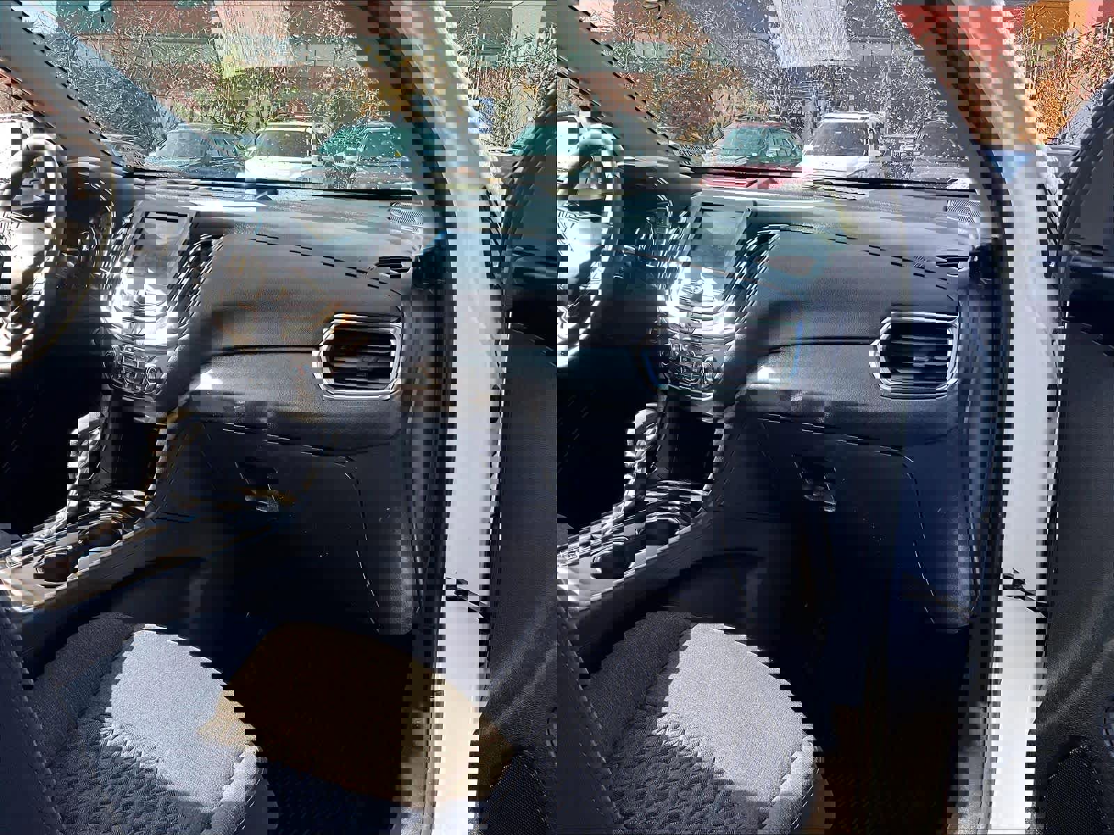 Used 2024 Chevrolet Equinox LT image 13