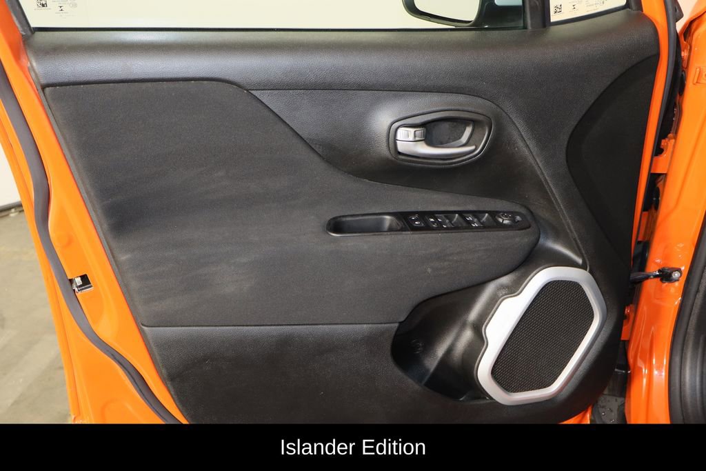 Used 2021 Jeep Renegade Latitude w/ Convenience Group image 16