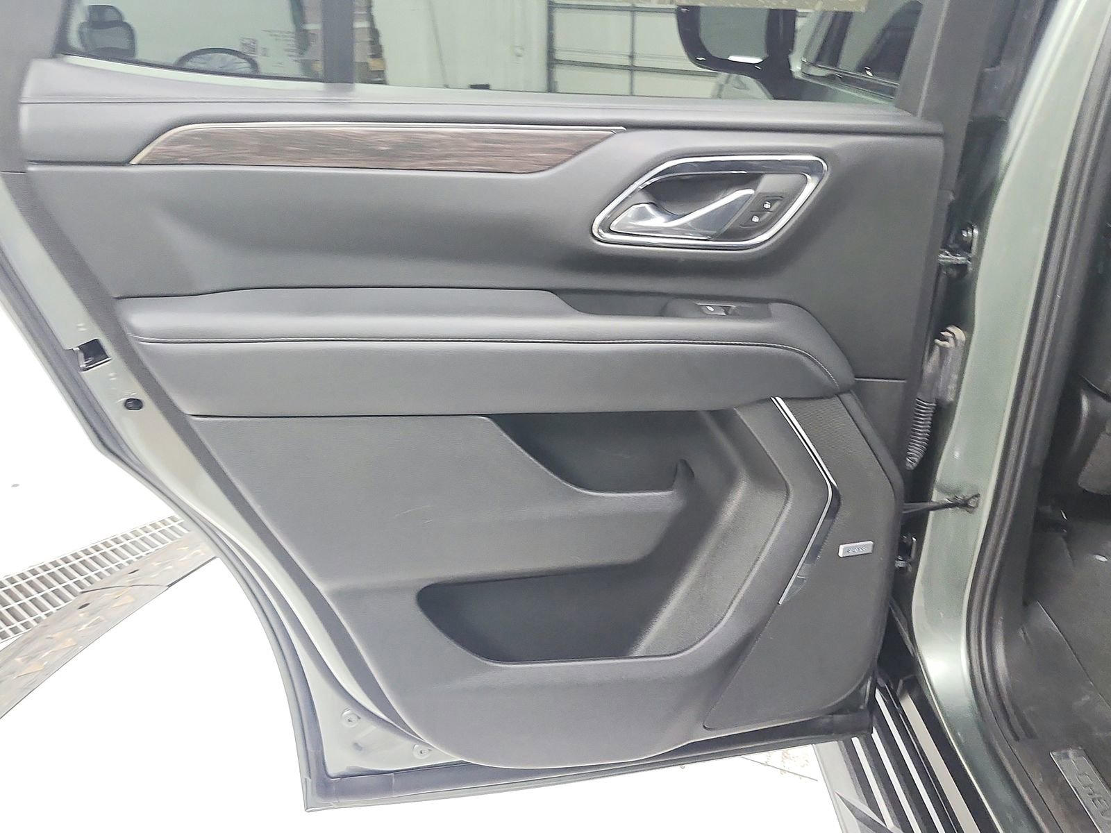 Used 2024 Chevrolet Tahoe LT image 33