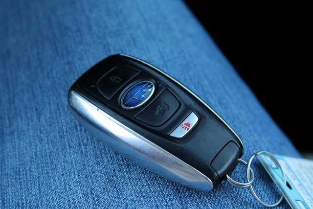 Used 2020 Subaru Ascent Limited w/ Technology Package image 26