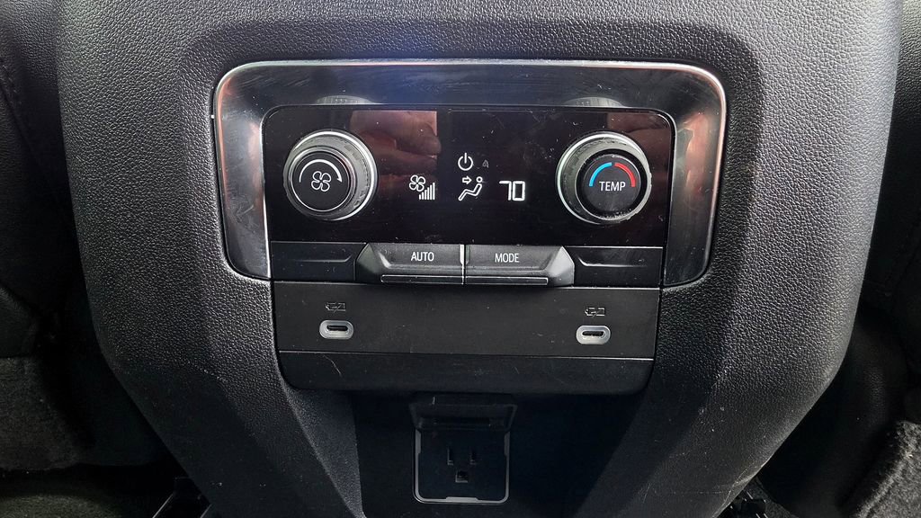 Used 2024 Chevrolet Tahoe LT AWD/4WD image 55