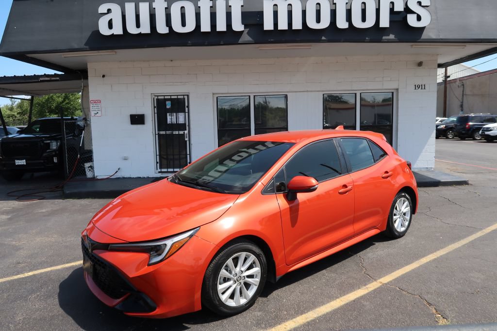 Used 2023 Toyota Corolla SE FWD image 1