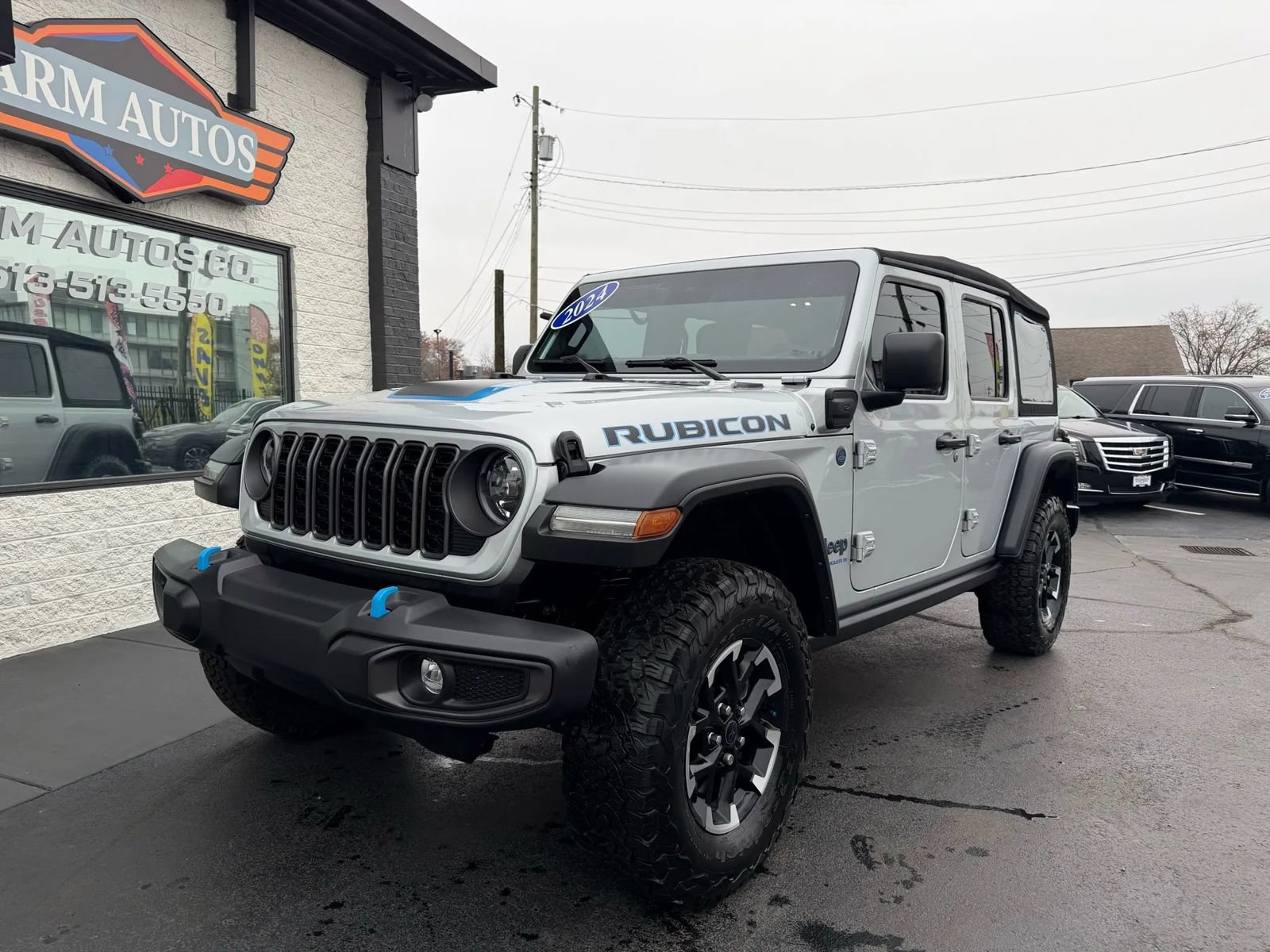 Used 2024 Jeep Wrangler Unlimited Rubicon 4xe w/ Safety Group AWD/4WD image 2