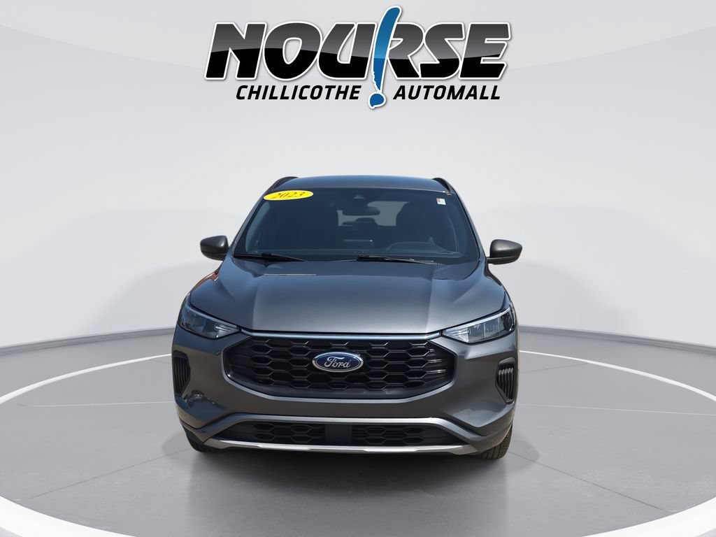 Used 2023 Ford Escape ST-Line AWD/4WD image 3