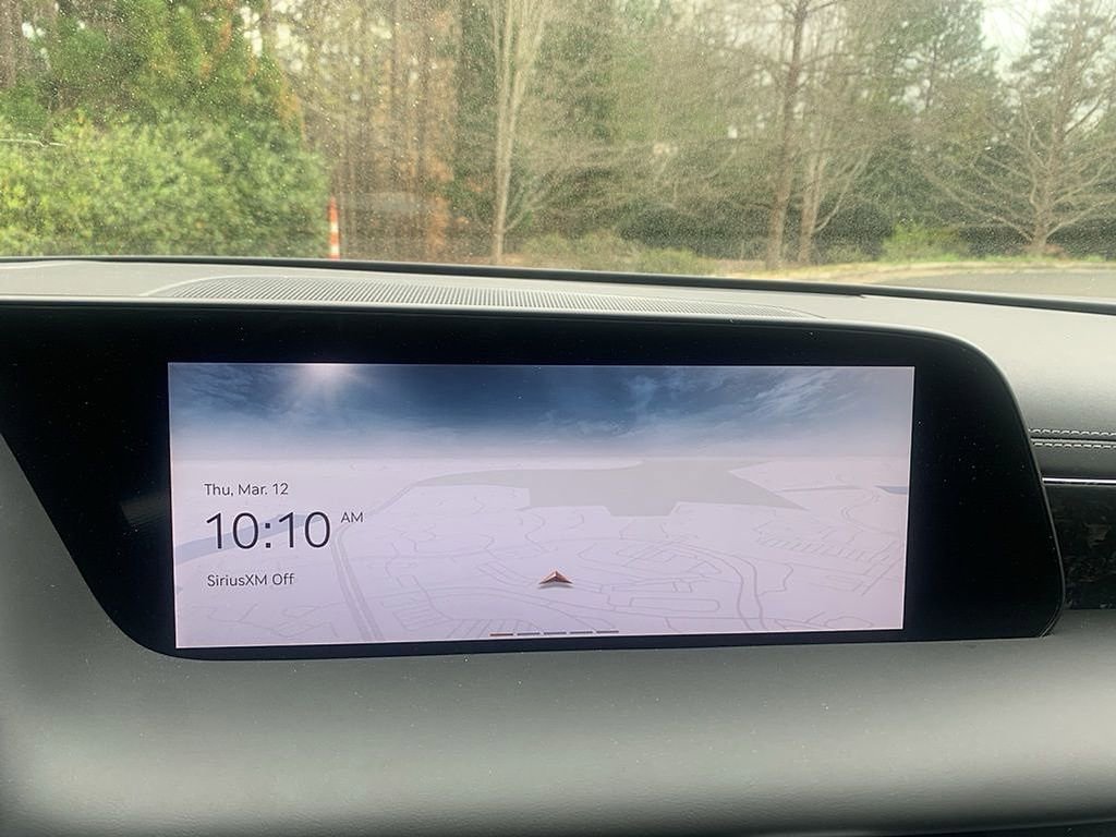 Used 2025 Genesis G90 3.5T image 13