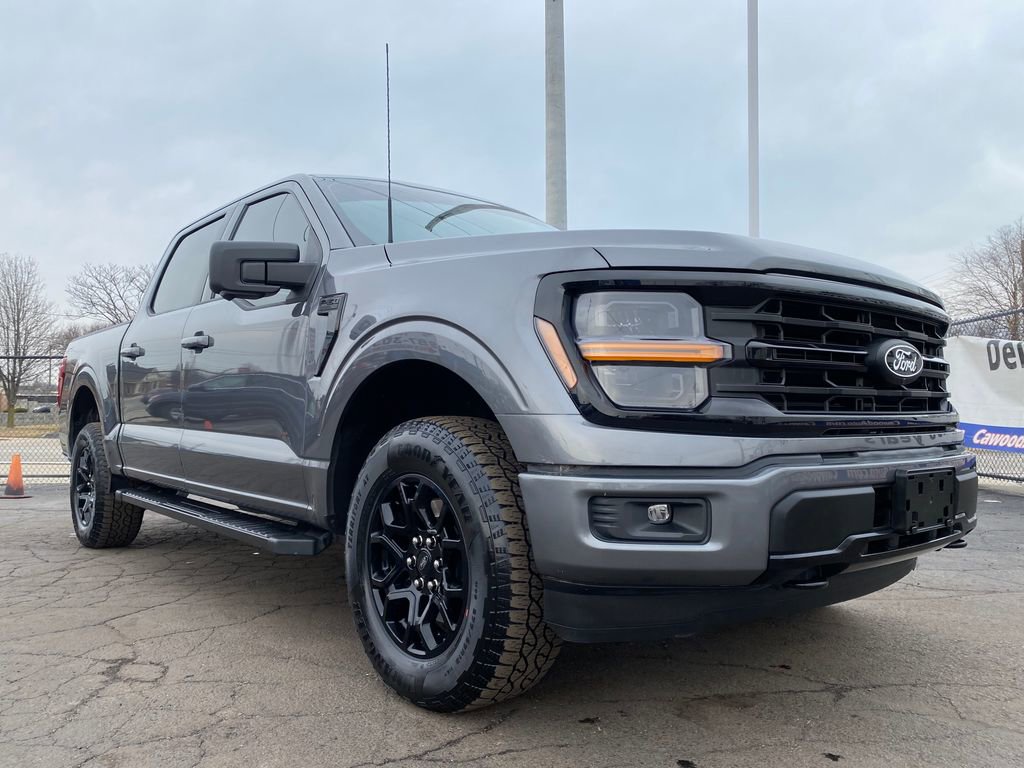 Used 2024 Ford F150 XLT w/ XLT Black Appearance Package AWD/4WD image 33