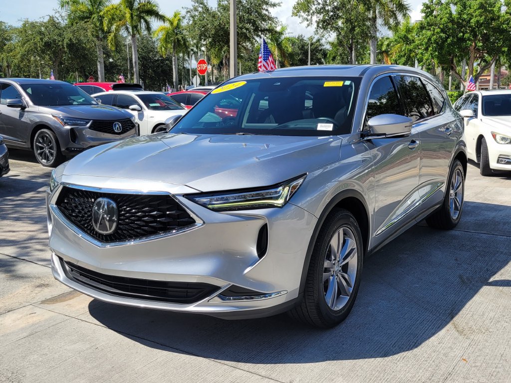 Used 2024 Acura MDX SH-AWD image 3