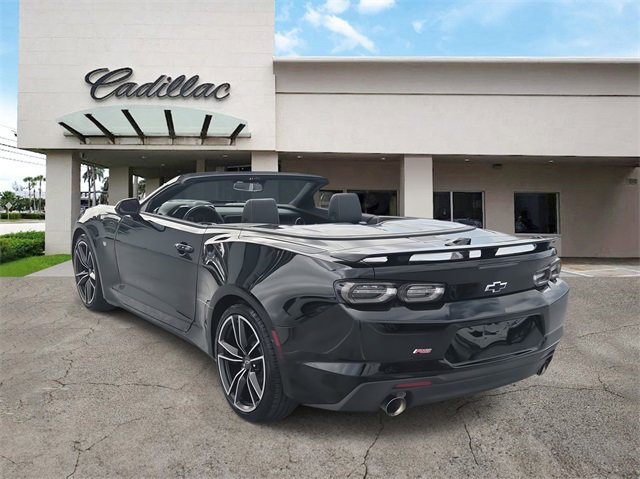 Used 2021 Chevrolet Camaro LT w/ RS Package image 4