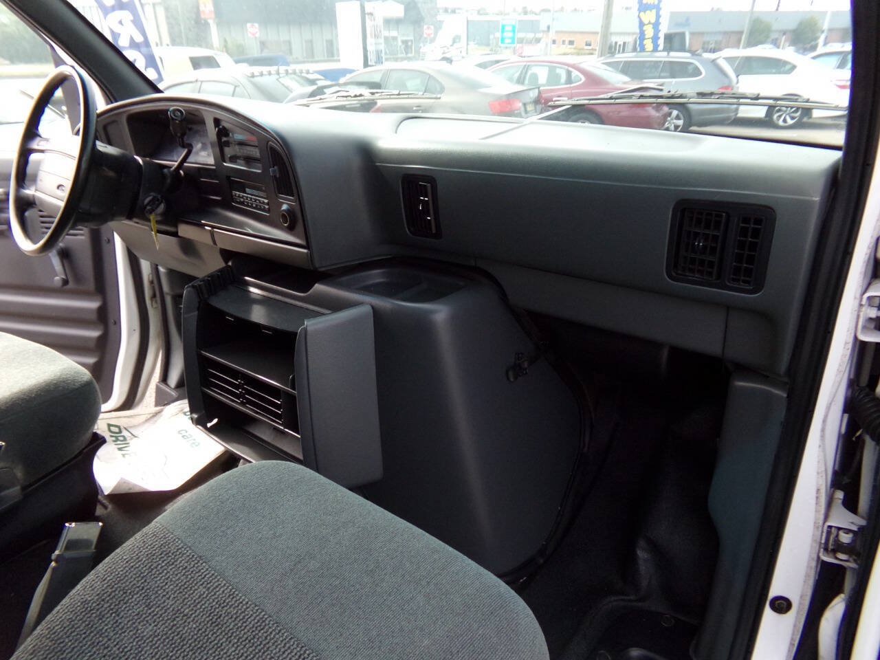 Used 1995 Ford E-250 and Econoline 250 Super RWD image 38