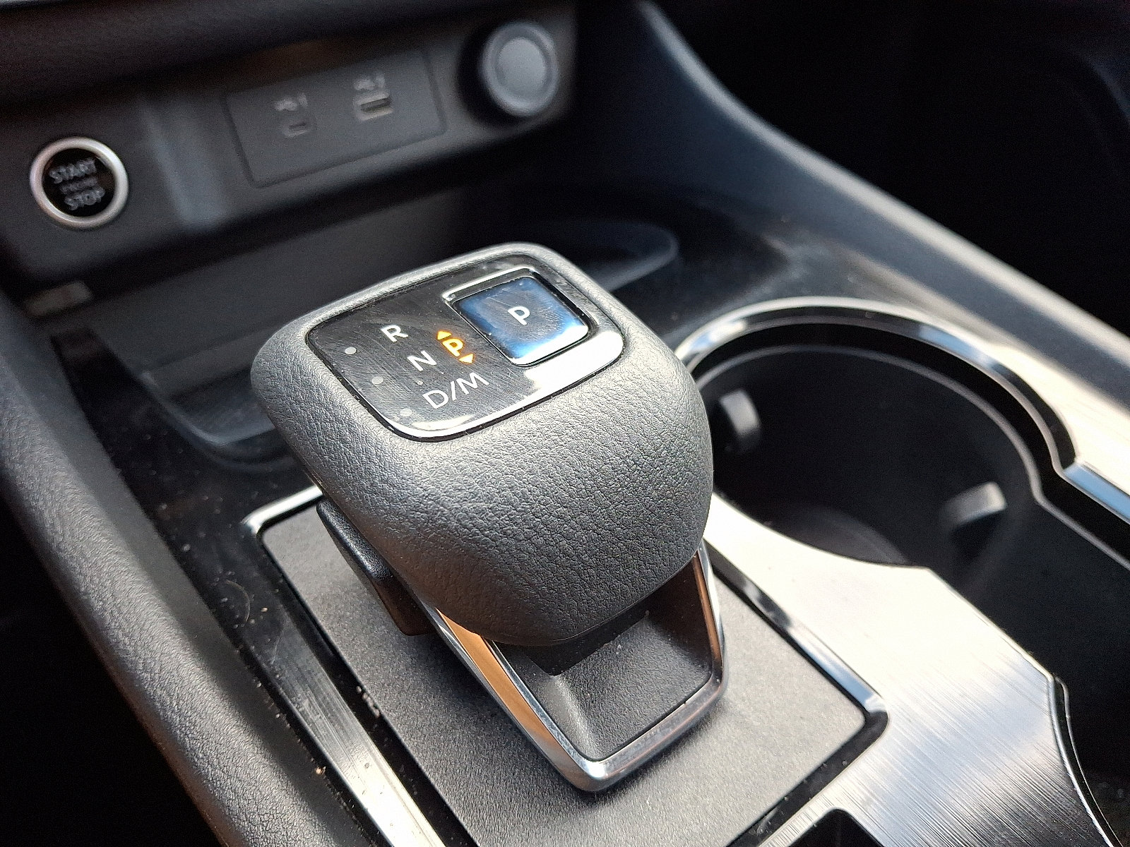 Certified 2022 Nissan Rogue SV image 14