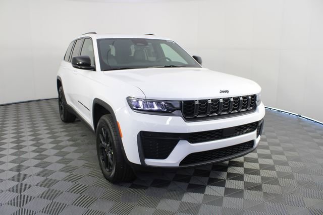 New 2026 Jeep Grand Cherokee Altitude image 26