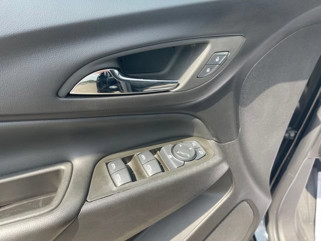 Used 2024 Chevrolet Equinox LT w/ LPO, Floor Liner Package FWD image 17