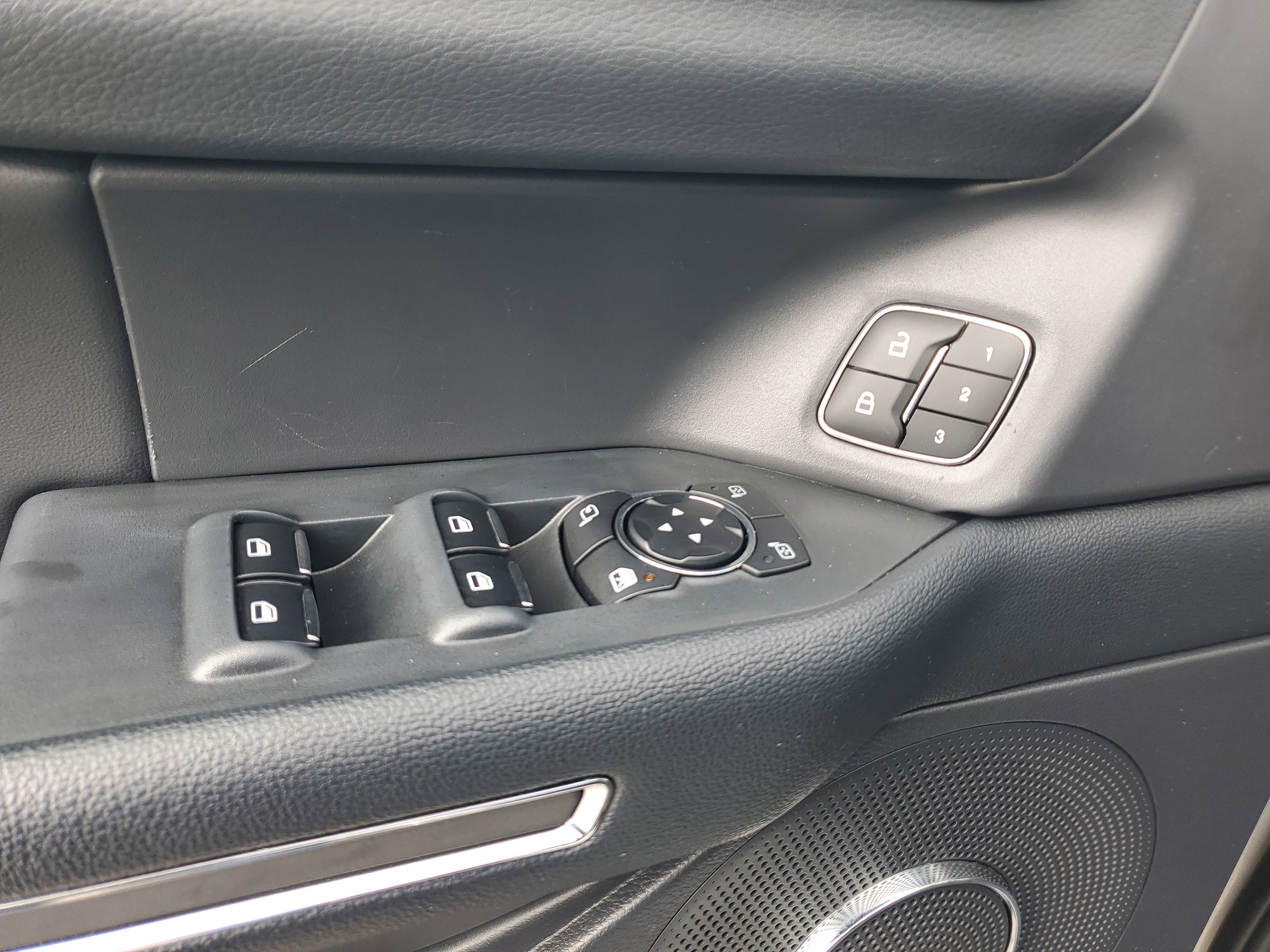 Used 2024 Ford Expedition Max XLT image 29