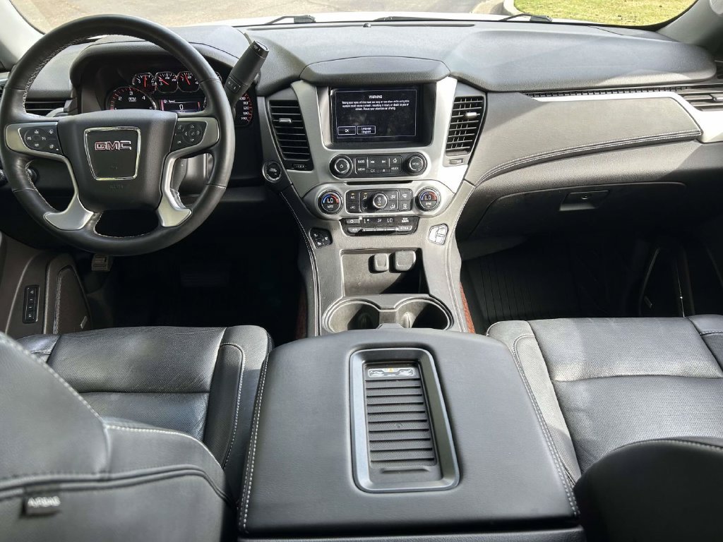 Used 2016 GMC Yukon SLT w/ Open Road Package AWD/4WD image 10