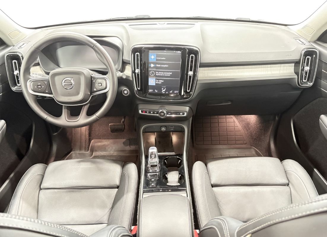 Used 2021 Volvo XC40 T5 Inscription w/ Advanced Package image 17