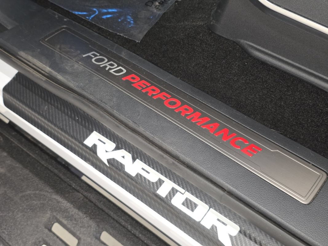 Used 2022 Ford F150 Raptor w/ Raptor 37 Performance Package AWD/4WD image 29