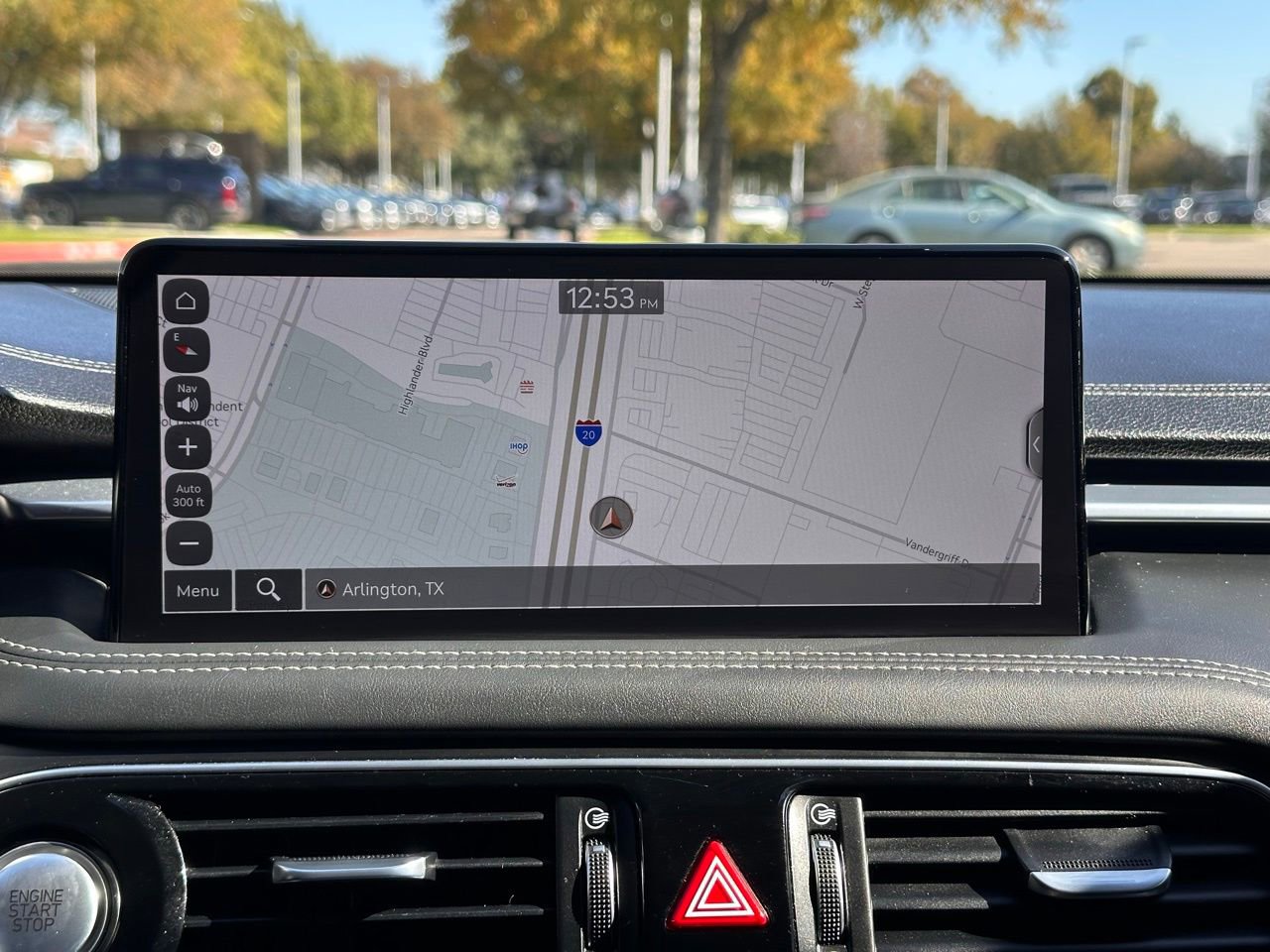 Used 2023 Genesis G70 2.0T image 3