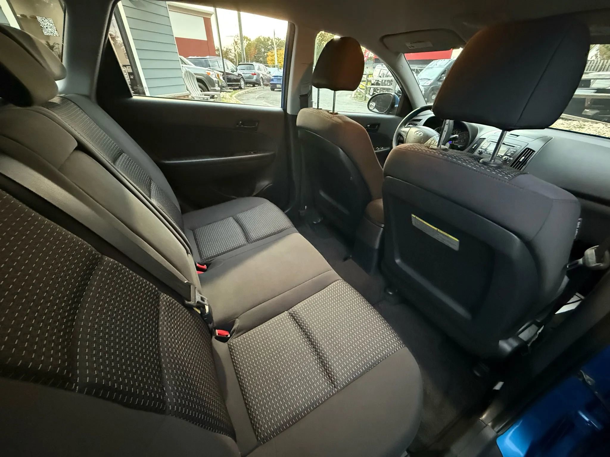 Used 2010 Hyundai Elantra GLS image 26