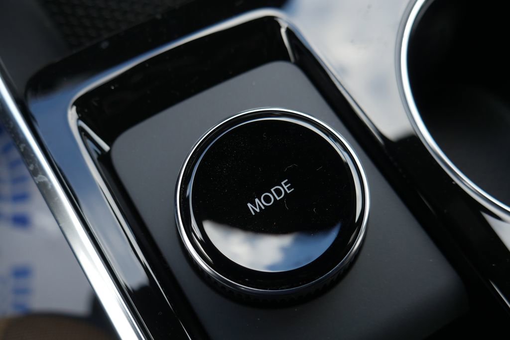 New 2026 Chevrolet Equinox ACTIV w/ Convenience Package III image 19