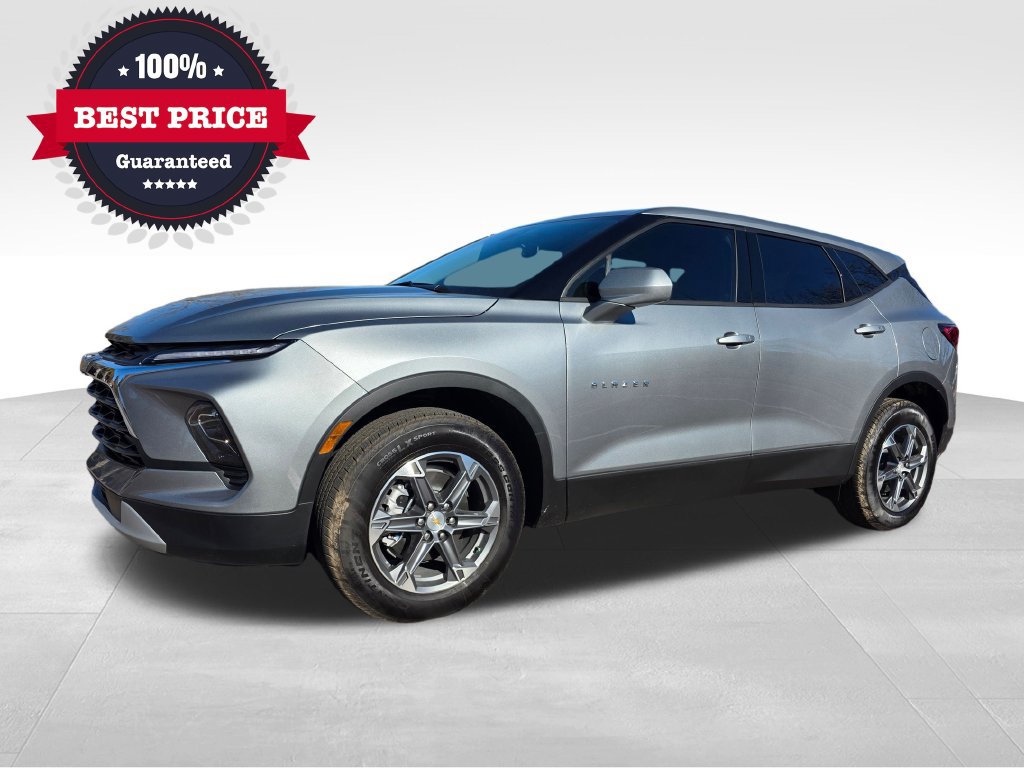 New 2025 Chevrolet Blazer LT w/ LPO, Floor Liner Package FWD image 2