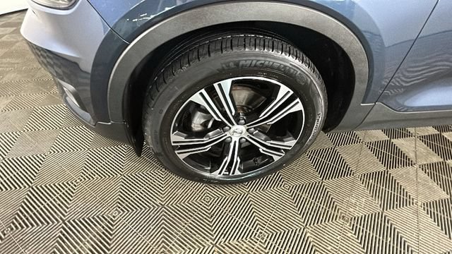 Used 2021 Volvo XC40 T5 Inscription w/ Climate Package AWD/4WD image 9