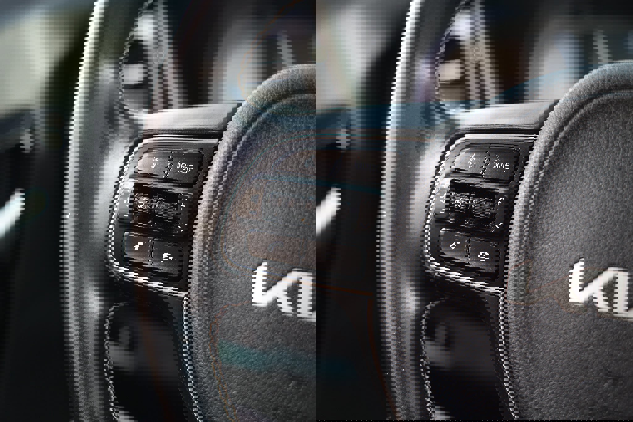 Used 2022 Kia Niro EX FWD image 29