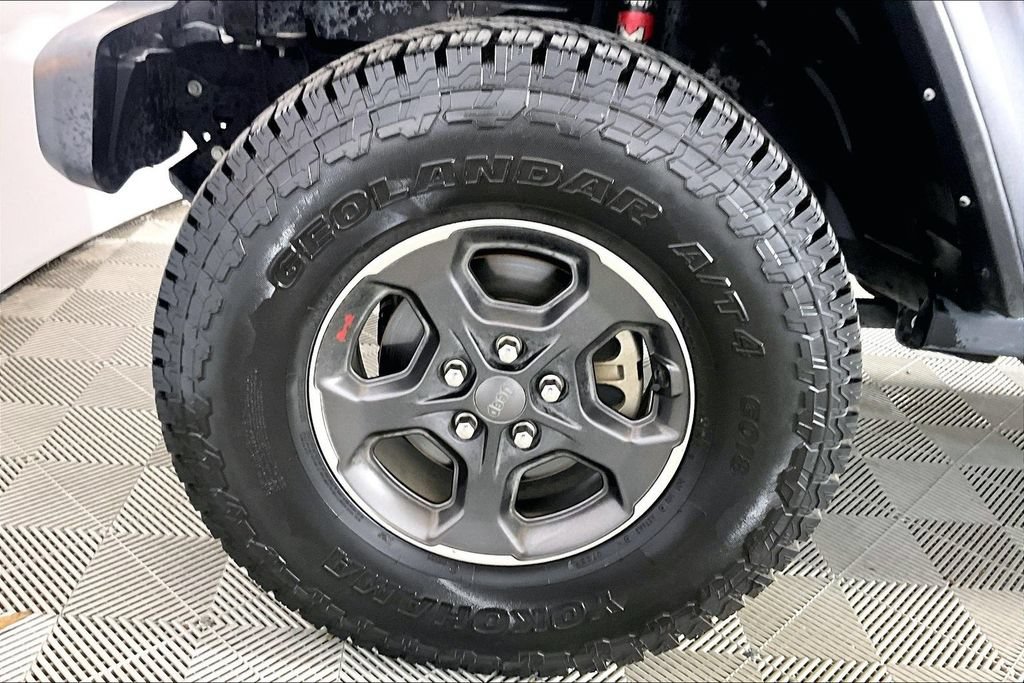 Used 2022 Jeep Gladiator Rubicon w/ Trailer Tow Package AWD/4WD image 4